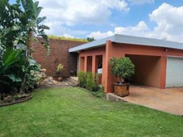 House for sale in Waterkloof, Gauteng