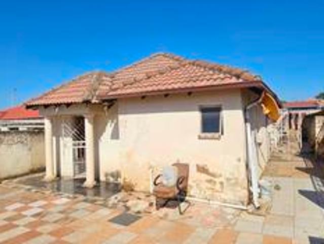 House for sale in Waterkloof, Gauteng