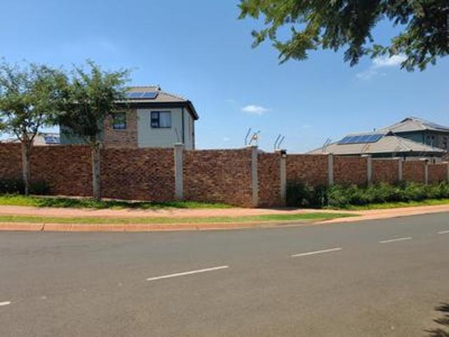 House for sale in Waterkloof, Gauteng