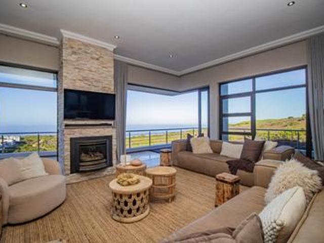 House for sale in Groot Brak Rivier, Western Cape