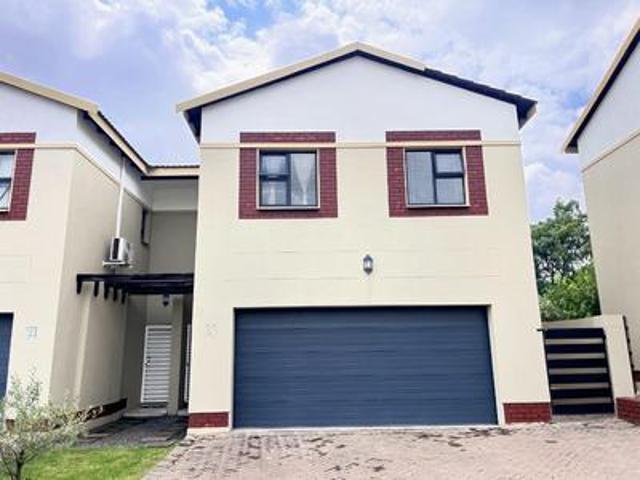 House for sale in Waterkloof, Gauteng