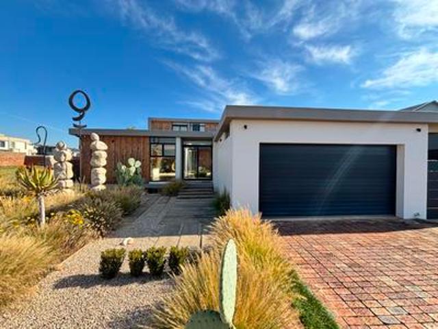 House for sale in Waterkloof, Gauteng
