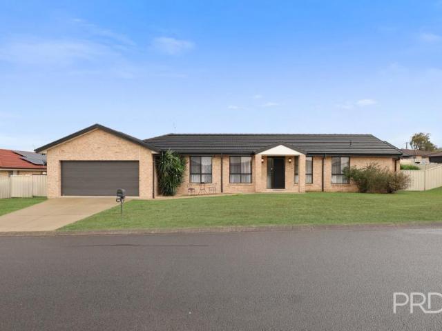 House for sale in Oxley Vale, Tamworth