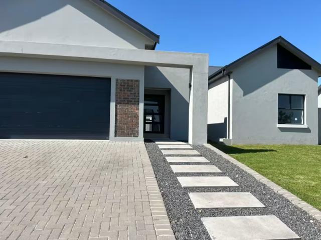 House for sale in Paarl, Drakenstein Local Municipality