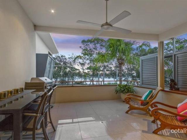 House for sale in Paradise Point, Gold Coast City