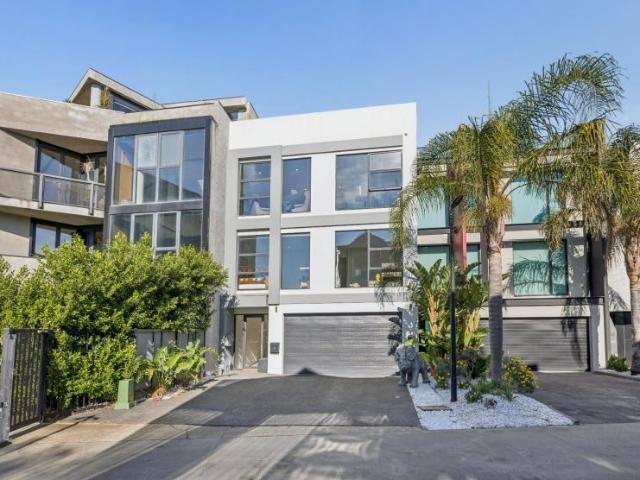 House for sale in Patterson Lakes, Melbourne