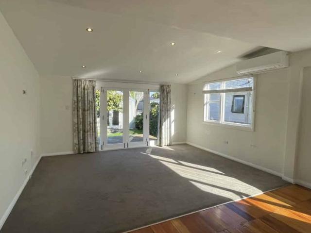 House for rent in Days Bay, Wellington