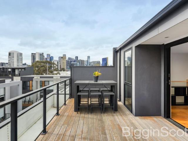 House for sale in Port Melbourne, Melbourne