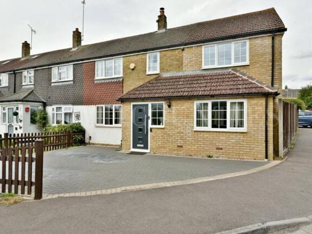 House for sale in Potters Bar, Isle Of Man