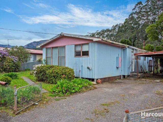 House for sale in Queenstown, West Coast