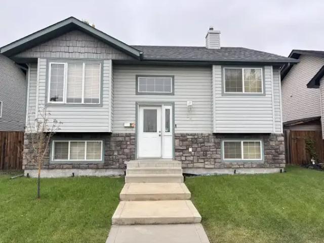 House for rent in Vanier Woods, City of Red Deer