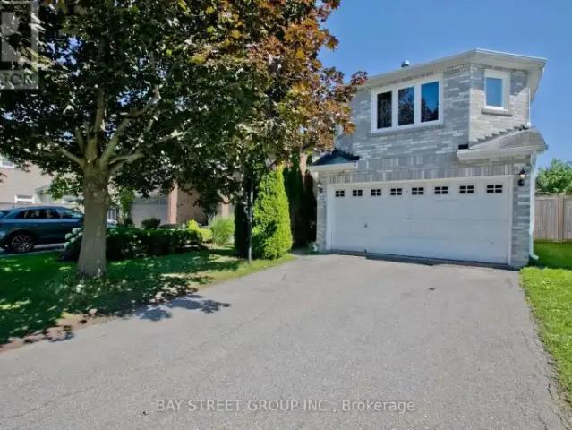 House for rent in Richmond Hill, Golden Horseshoe