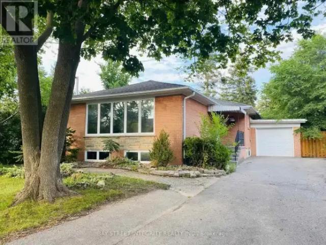 House for rent in Beverley Acres, Richmond Hill