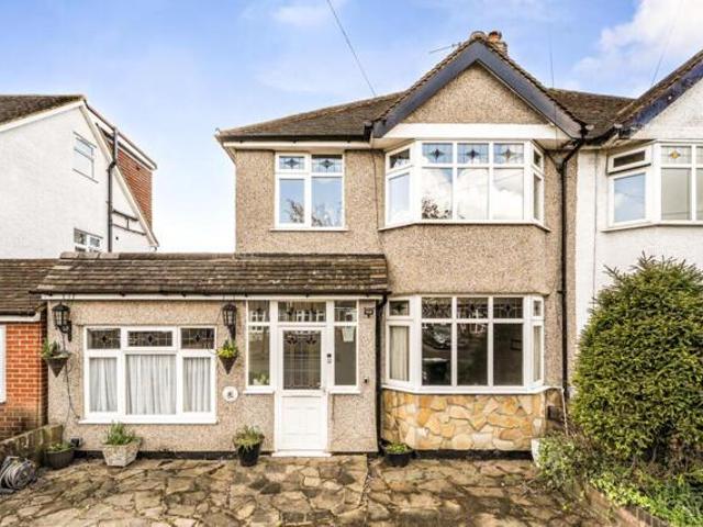 House for sale in Batchworth, Hertfordshire