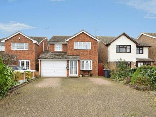 House for sale in Hawkwell, Barling