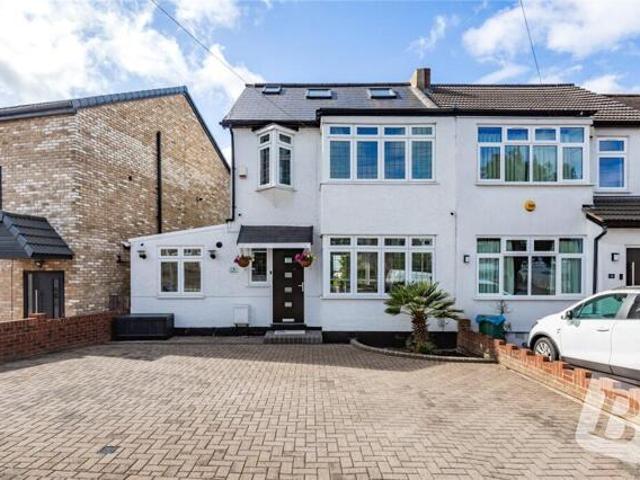 House for sale in Romford, Havering
