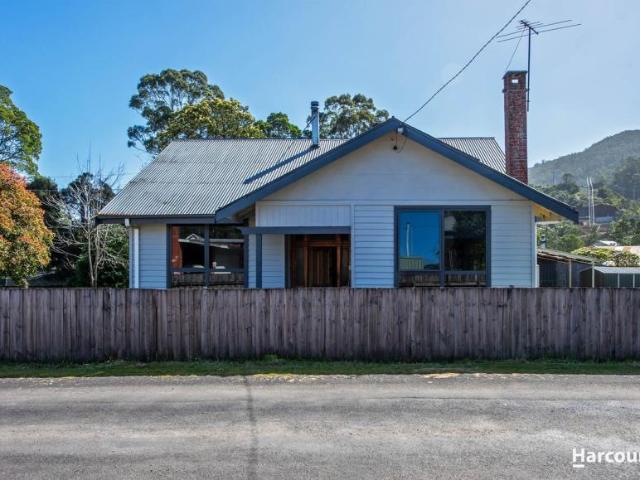 House for sale in Rosebery, West Coast