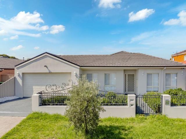 House for rent in Roxburgh Park, Melbourne