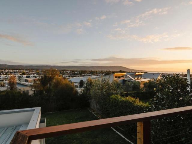 House for sale in Safety Beach, Melbourne