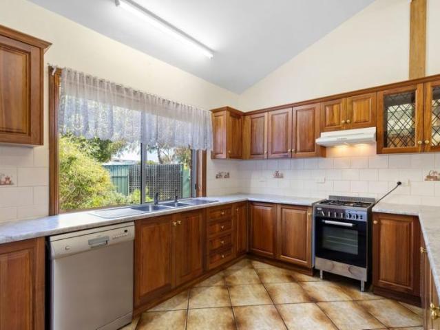 House for rent in Seaton, Adelaide