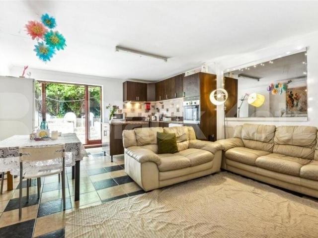 Apartment for rent in Hornsey, Greater London