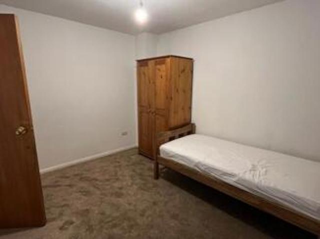 Room for rent in New Marston, The Slade