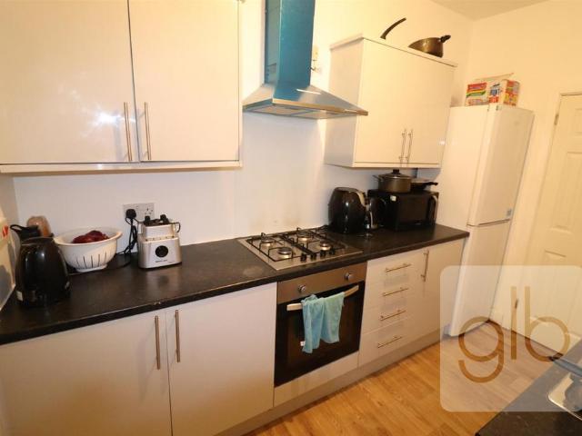 Room for sale in Ball Hill, West Midlands