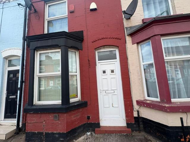House for rent in Elm Park, Calderstones