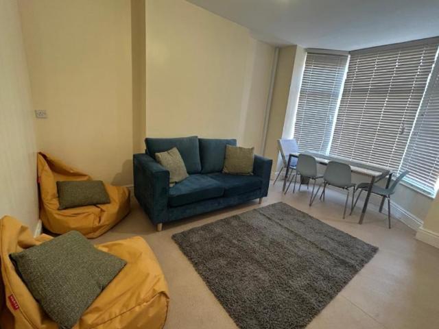 House for rent in Burslem, Stoke-on-Trent