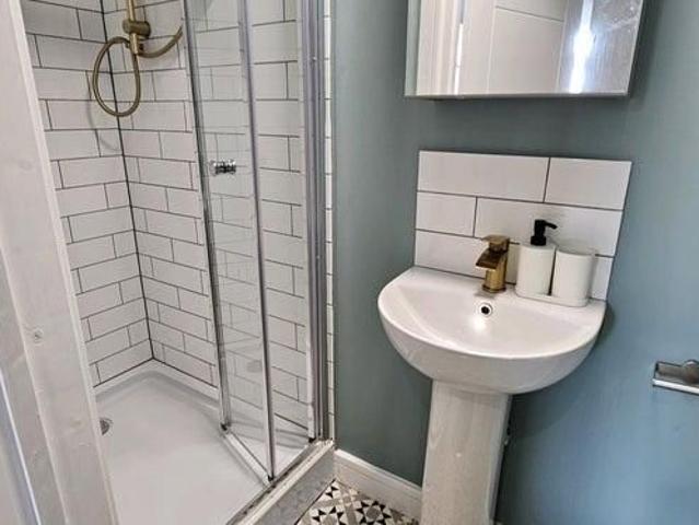 Room for rent in Winton, Salford