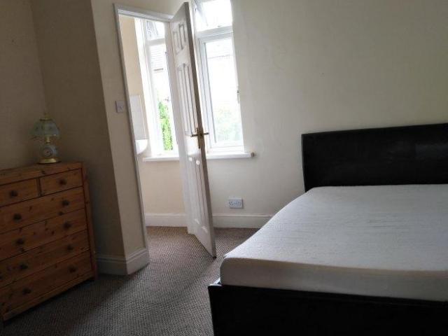 Room for rent in Ball Hill, West Midlands