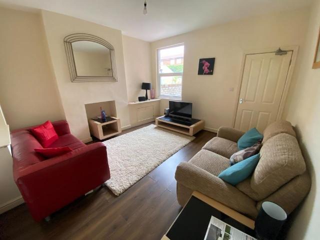 Room for rent in Summerhill, Wales