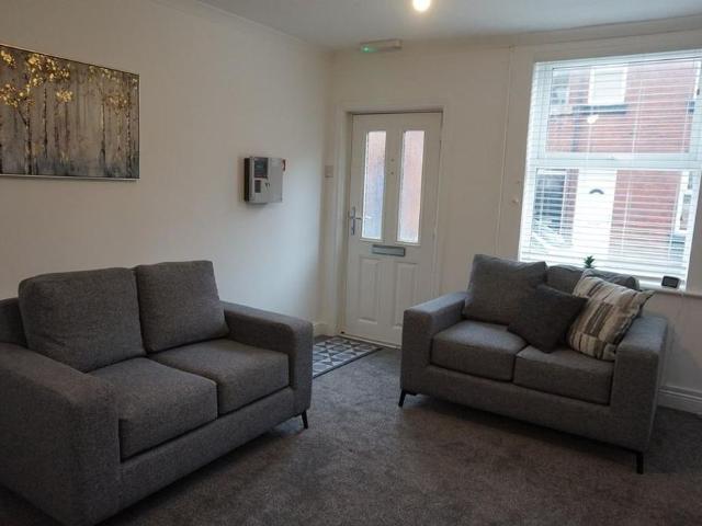 Room for rent in Ivy Meade, Macclesfield