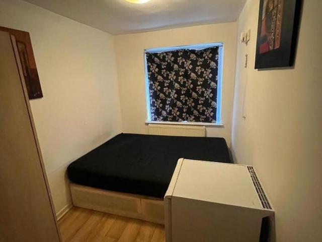 Room for rent in Hendon, Greater London