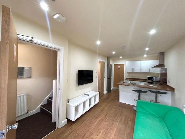 Room for rent in St. Johns, Manchester