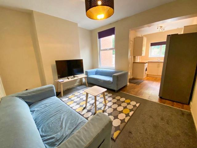 Room for rent in South Yorkshire