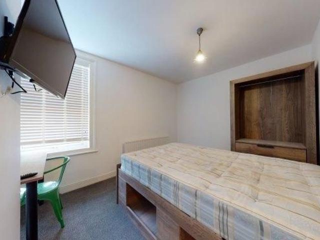 Room for rent in St Ebbes, The Slade