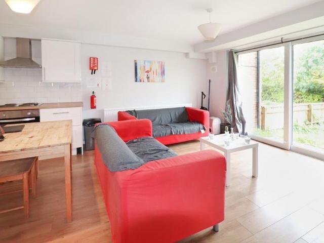 Room for rent in The Slade, Oxfordshire
