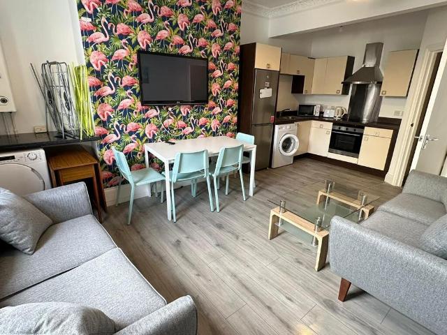 Room for rent in Greenbank, Mount Wise