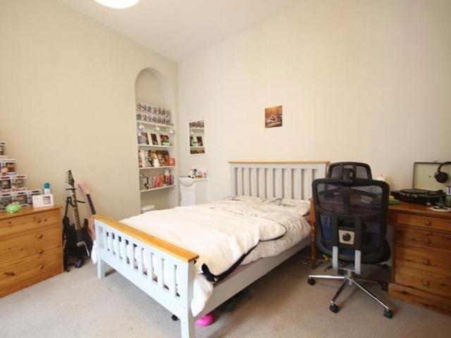 Room for rent in Waun Fawr, Wales
