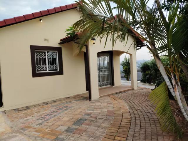 House for sale in Southgate