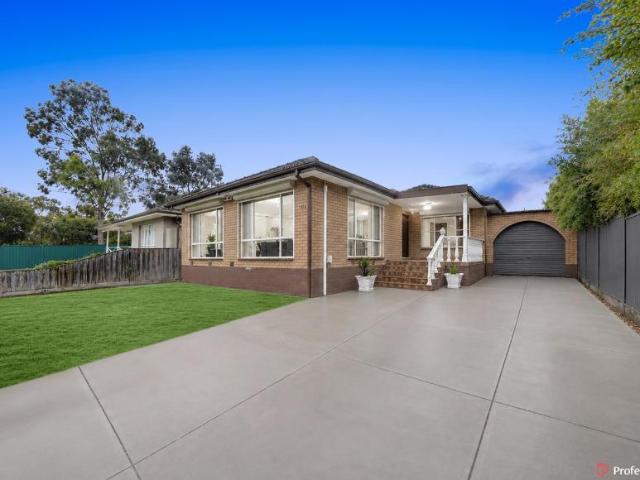 House for sale in St Albans East, Melbourne