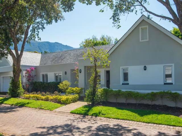 House for sale in Steenberg, City of Cape Town