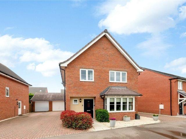 House for sale in Stratford-upon-Avon, Stratford-on-Avon