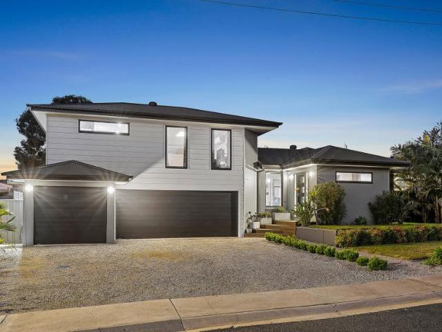 House for sale in Strathdale, Bendigo