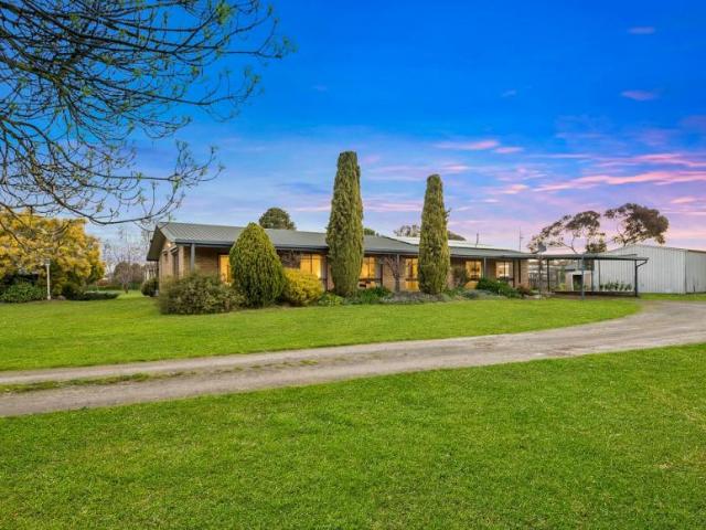 House for sale in Strathfieldsaye, Bendigo