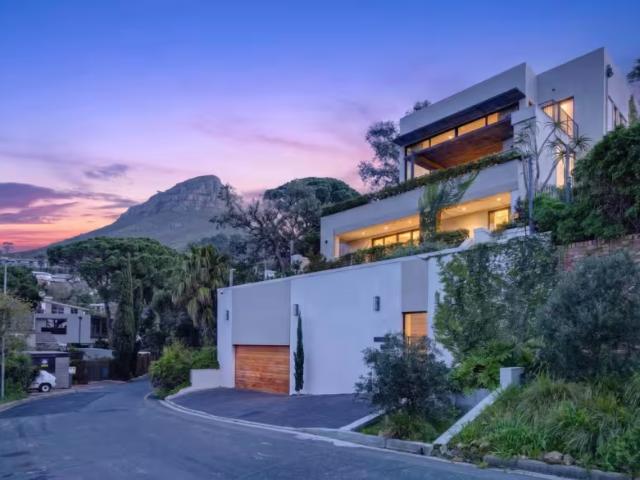 House for sale in Tamboerskloof, Cape Town