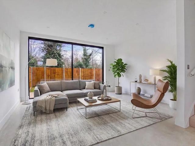 House for rent in London Borough of Croydon, Greater London