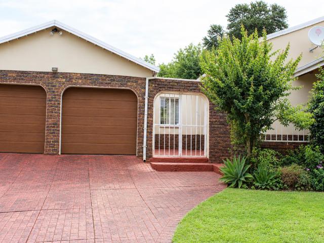 House for rent in Garsfontein, City of Tshwane Metropolitan Municipality