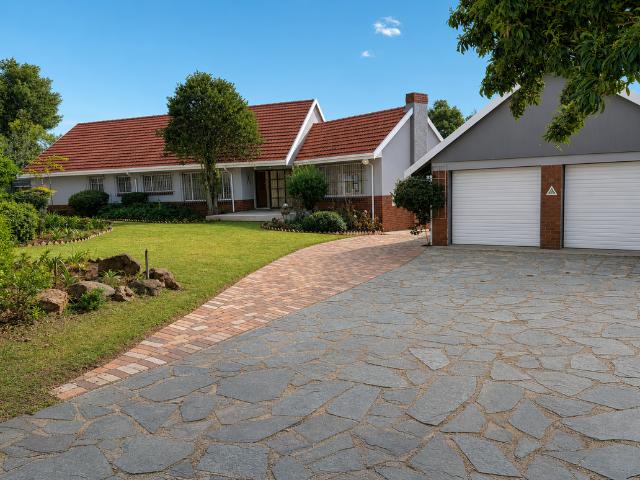 House for rent in Vosloorus, Gauteng